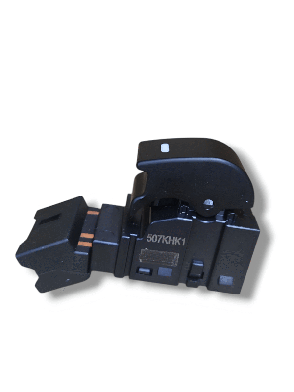PAANJO POWER WINDOW SWITCH FOR MAHINDRA XYLO (LH) - Image 6